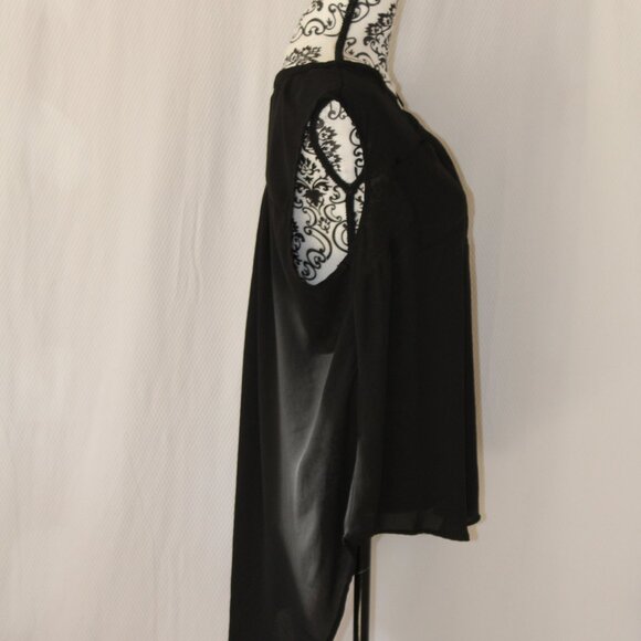 FALL SALETorrid Harper Georgette Black Sleeveless Pullover, 0 Large 12 Pre-Loved - Picture 7 of 11